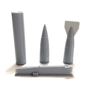 RP825 Supersonic Centerline Fuel Tank and Early Pylon